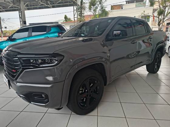 RAM RAMPAGE 2.0 HURRICANE 4 TURBO GASOLINA R/T 4X4 AUTOMÁTICO